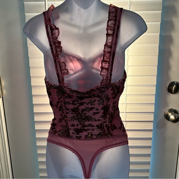 🩷Free People~Weekend Plans Bodysuit - Picture 12 of 15